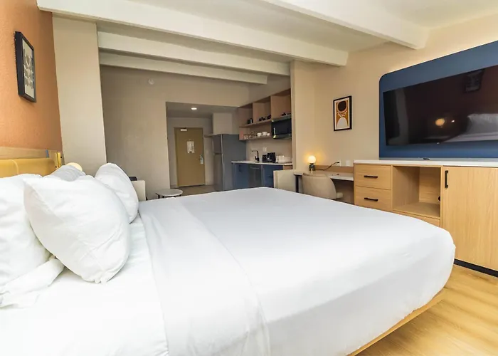 Ramada By Wyndham Davenport Orlando South
