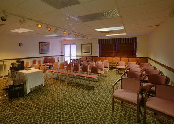 Ramada By Wyndham Orlando South 3* Davenport