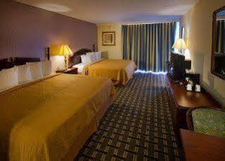 Ramada By Wyndham Orlando South